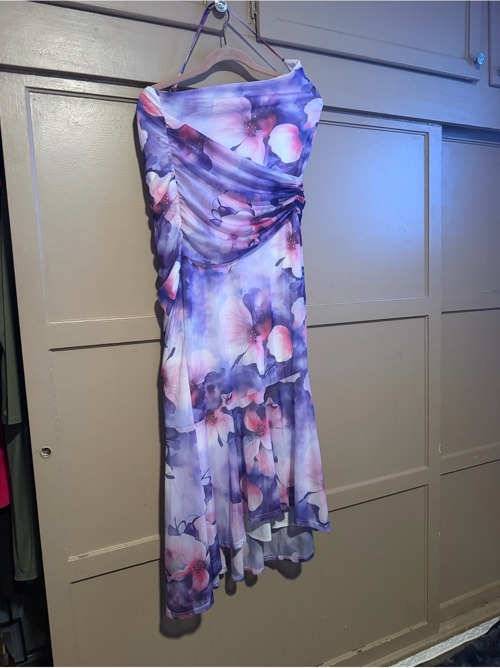 One shoulder, mermaid style dress